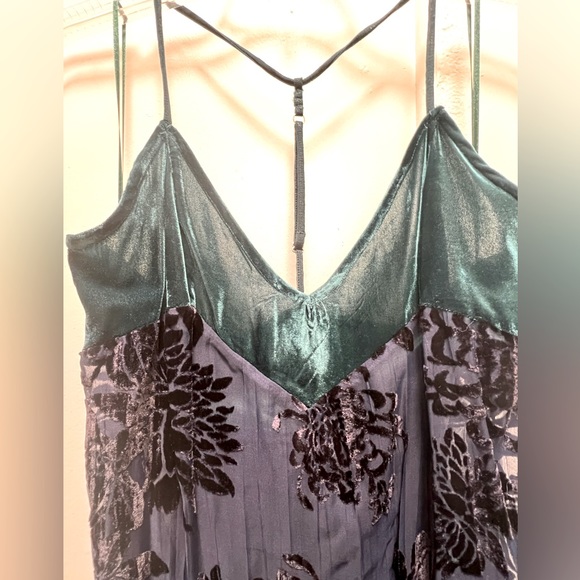 Free People Velvet Midi Dress - Blue and Green with Floral details - Picture 4 of 7